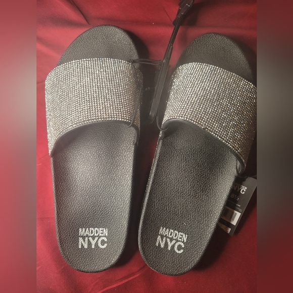 Madden Nyc Shoes - NWT BLING BLING WOMENS SLIDES SIZE 8.5